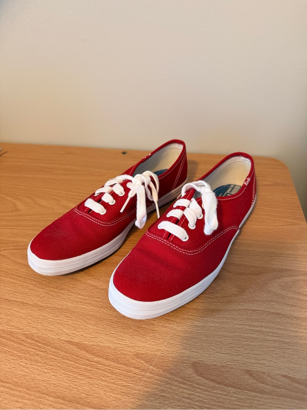 Keds Red Canvas Low-Top Sneakers with White Laces - Picture 1 of 4